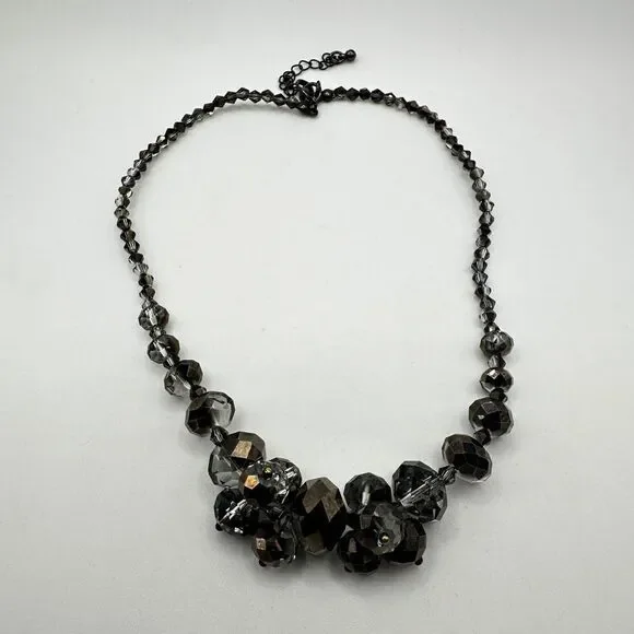 Stunning faceted black/dark gray crystal beaded necklace! - Picture 9 of 12
